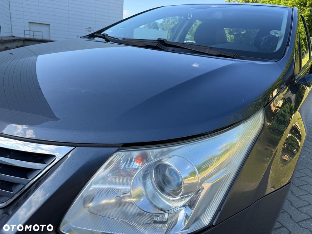 Toyota Avensis - 10
