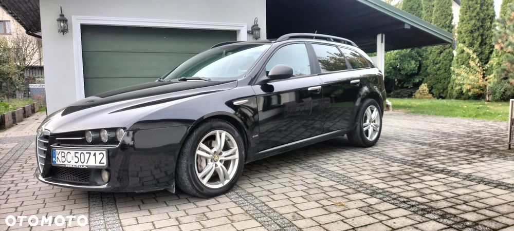 Alfa Romeo 159 2011 photo 2