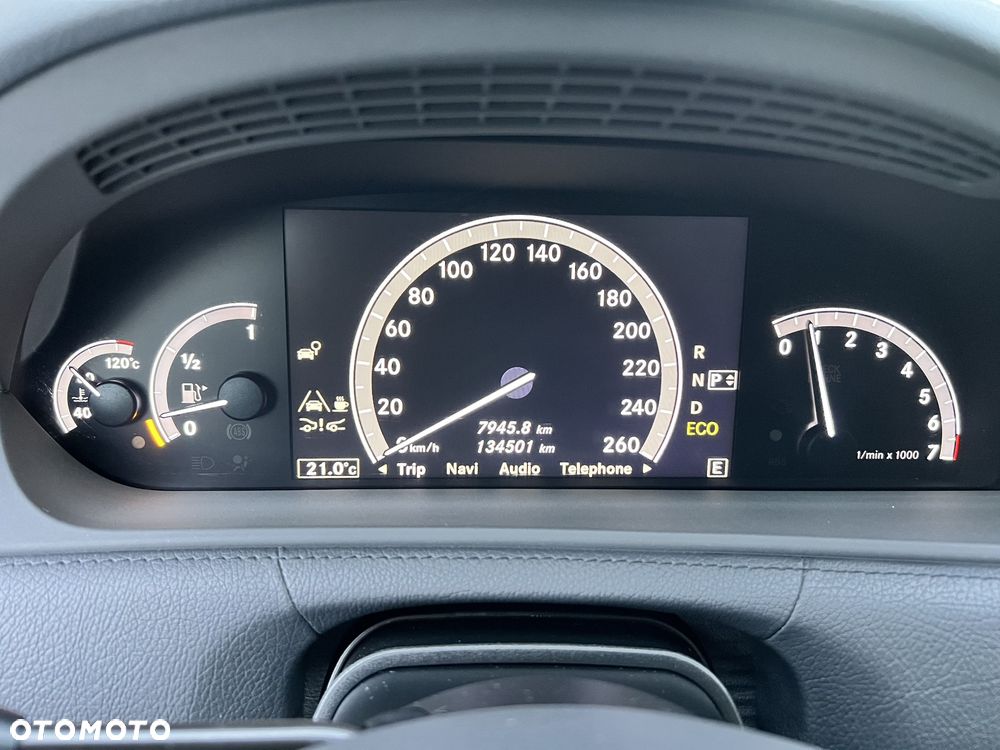 Mercedes-Benz CL 500 4-Matic BlueEff - 26