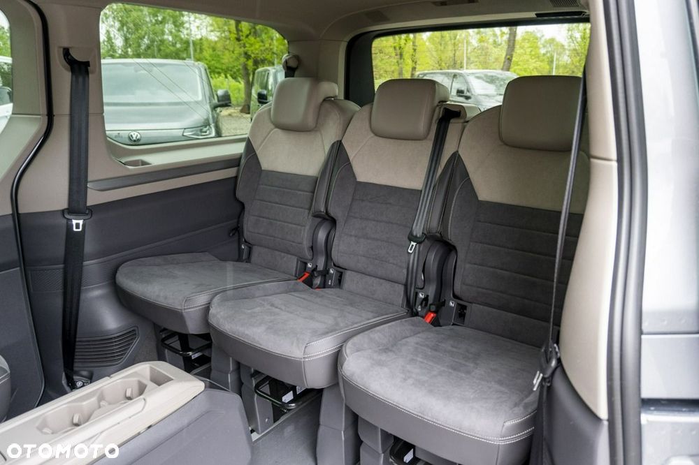 Volkswagen Multivan - 23