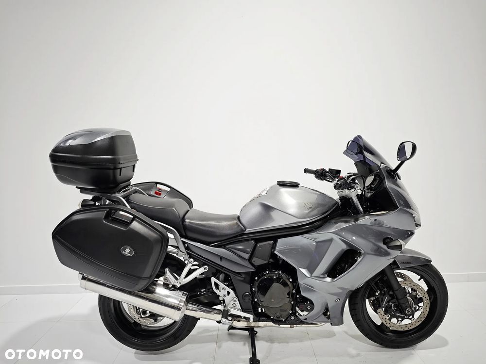 Suzuki GSX - 1