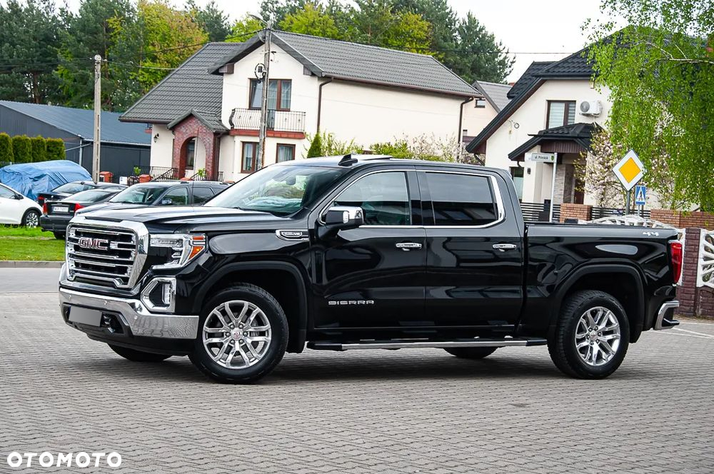 GMC Sierra - 4