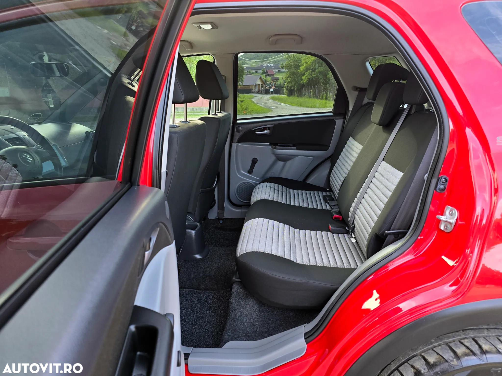 Suzuki SX4 2.0 DDIS 4x4 Style - 29
