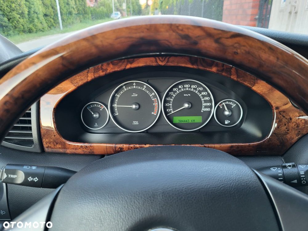 Jaguar X-Type 2.5 V6 4x4 Executive - 13