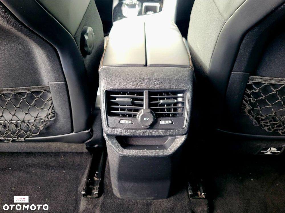 Peugeot 3008 - 21