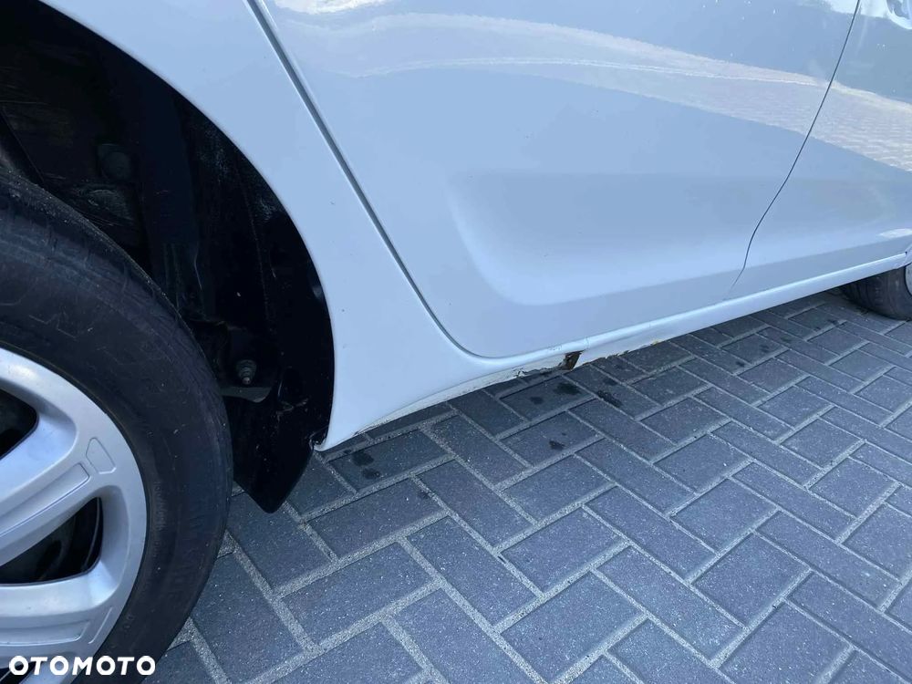 Dacia Sandero TCe 90 Laureate - 32