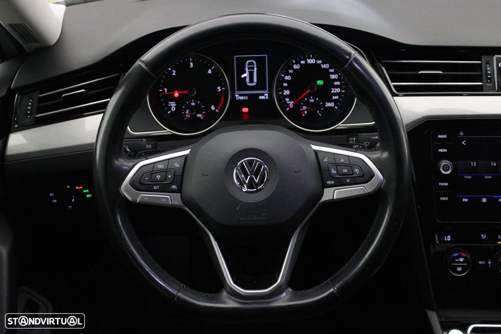 VW Passat Variant 2.0 TDI Business DSG - 10