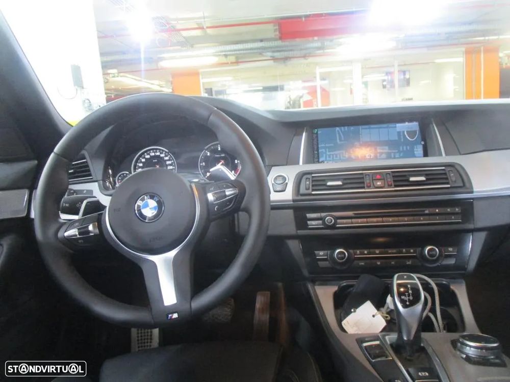 BMW 525 d Pack M Auto - 12