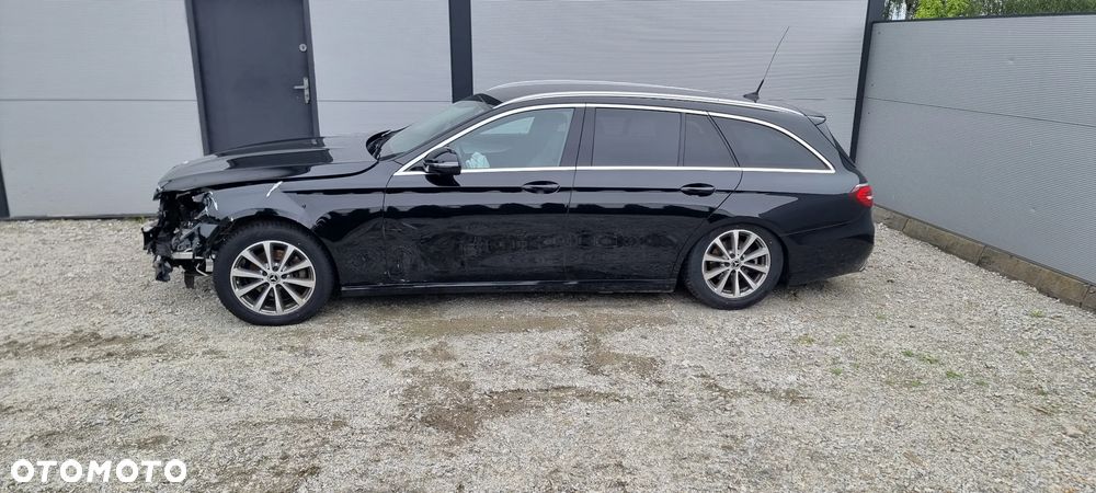 Mercedes-Benz Klasa E 200 d 9G-TRONIC Night Edition - 14