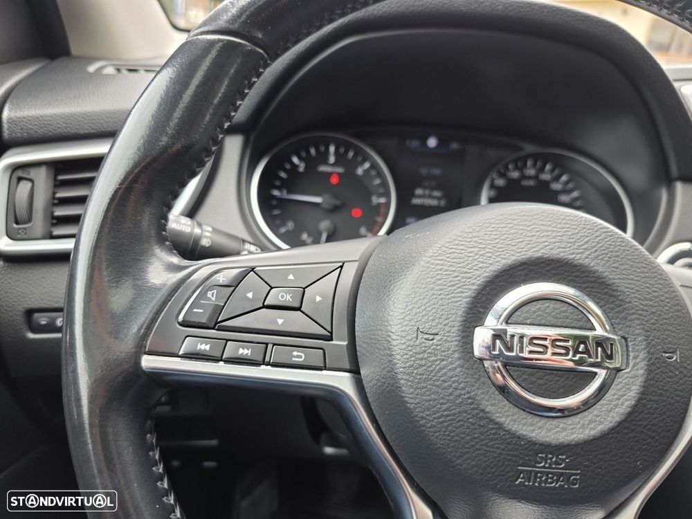 Nissan Qashqai 1.5 dCi N-Connecta J18 - 19