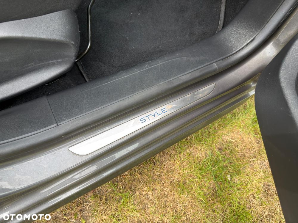 Peugeot 208 PureTech 82 Start & Stop Style - 24