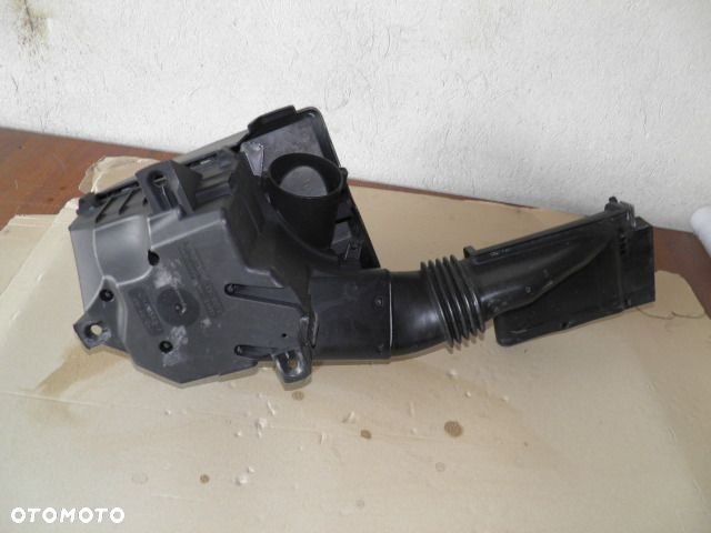 OBUDOWA FILTRA POWIETRZA VOLVO S60 V70 2.4 D5 LIFT 2006r KOMPLETNA - 6