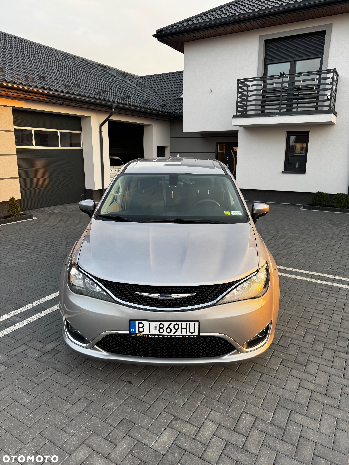 Chrysler Pacifica - 3