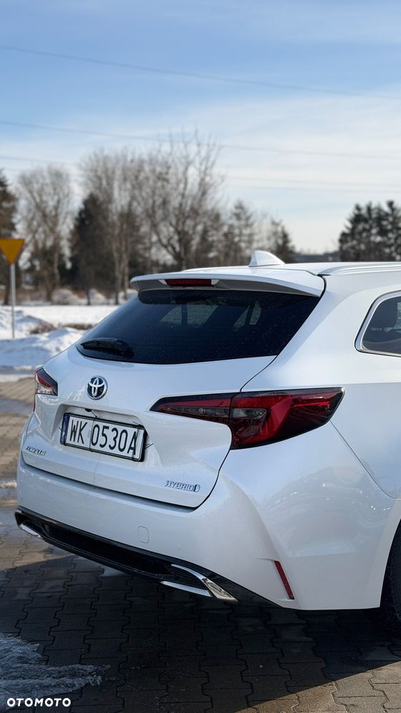 Toyota Corolla 1.8 Hybrid Executive - 13