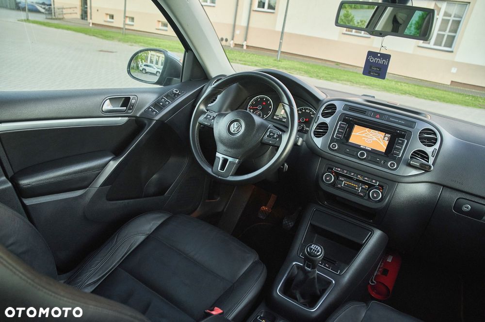 Volkswagen Tiguan 1.4 TSI BlueMotion Technology Exclusive - 36