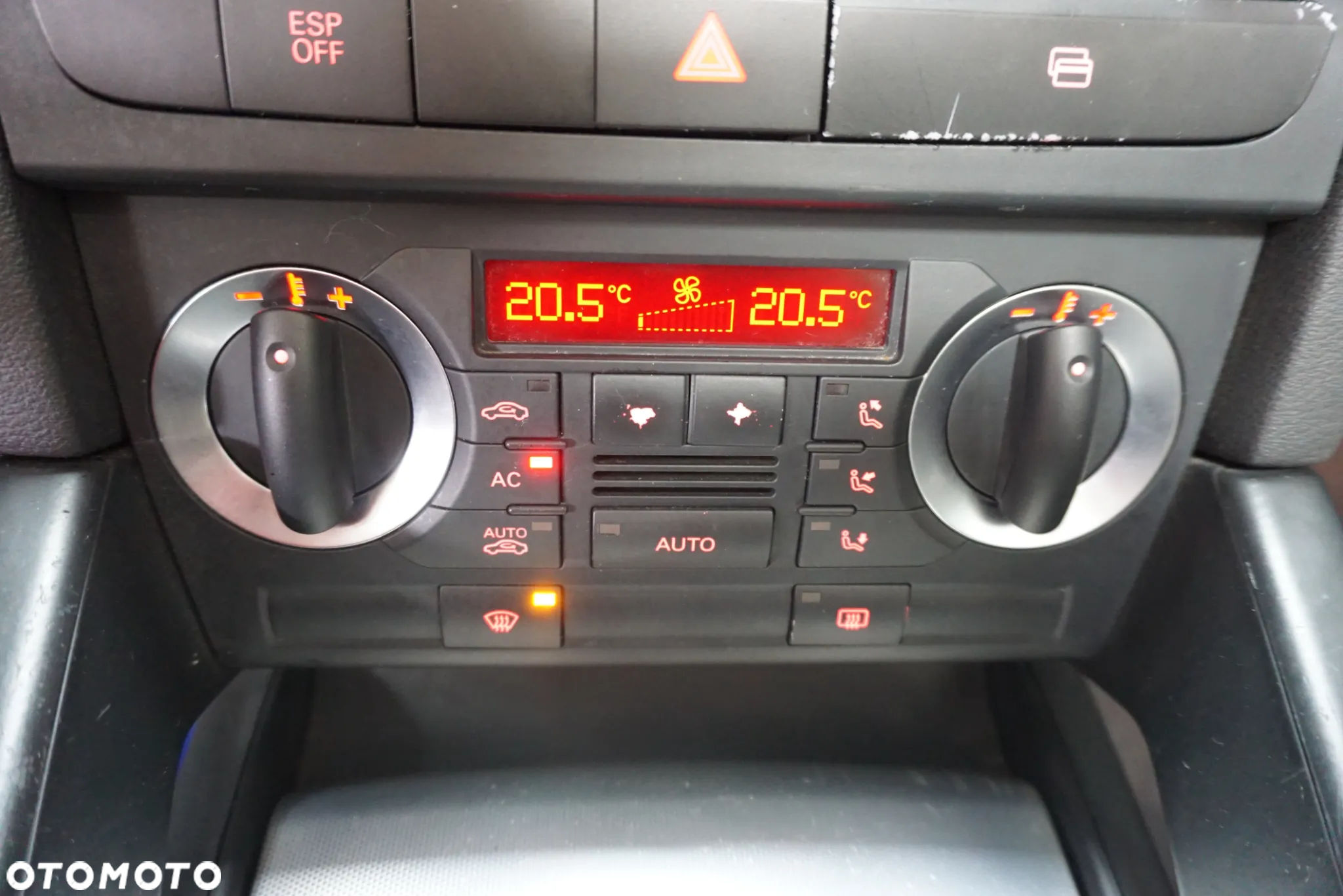 Audi A3 Cabriolet 1.9 TDI DPF Ambition - 29