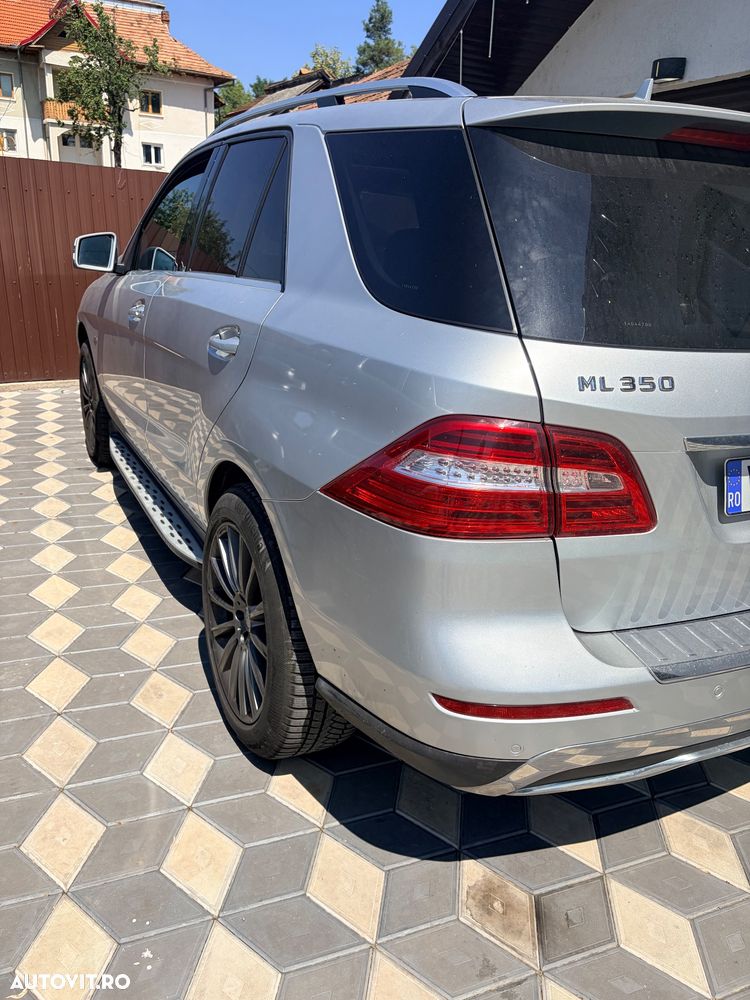 Mercedes-Benz ML - 12