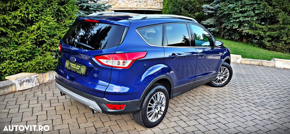 Ford Kuga 2.0 TDCi 4WD Powershift Titanium - 22