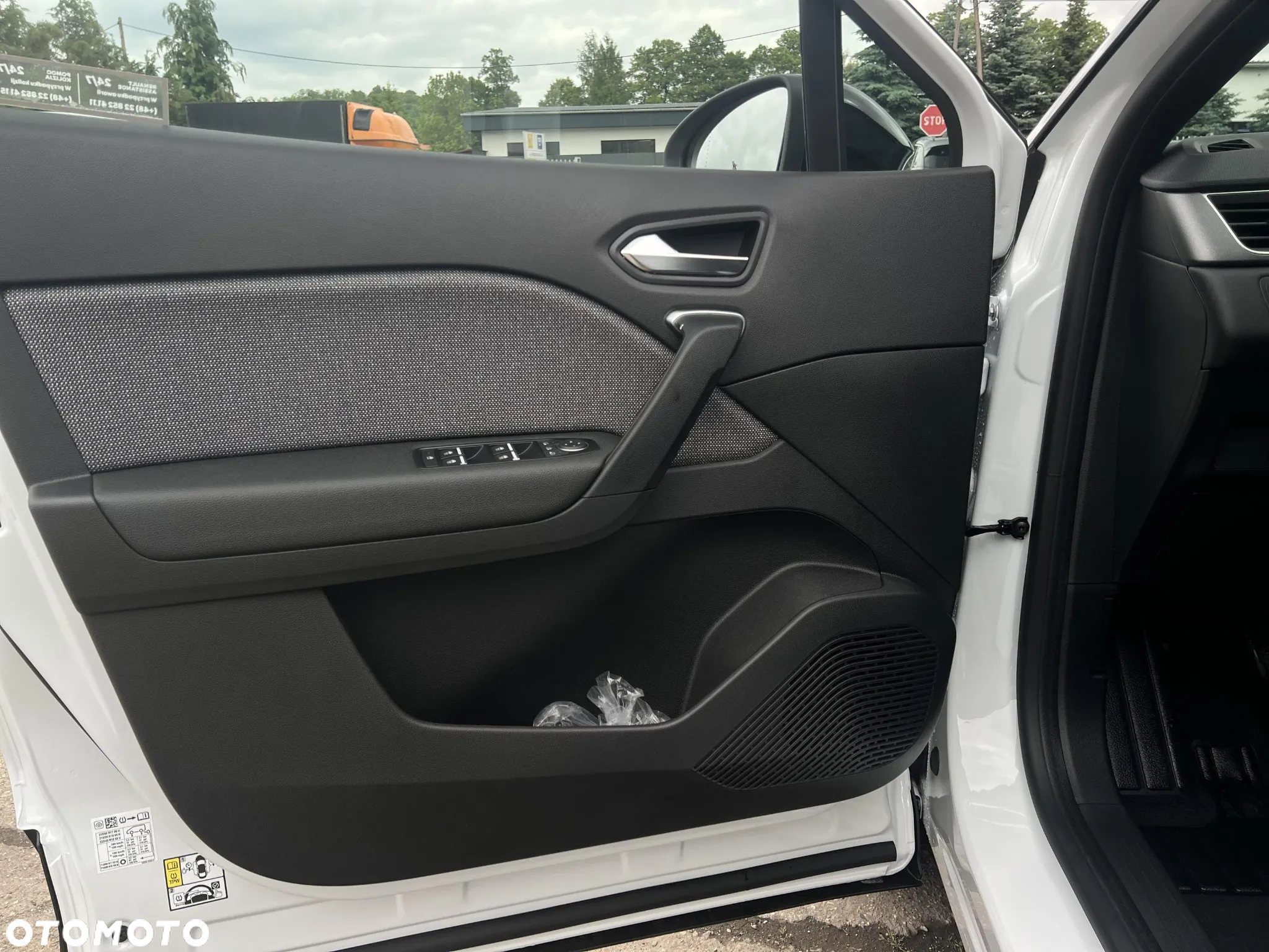 Renault Captur 1.0 TCe Intens - 10