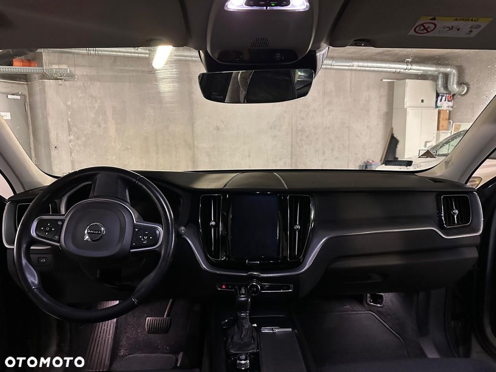 Volvo XC 60 D4 Momentum Pro - 14