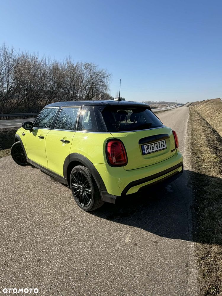 MINI Cooper Standard - 5