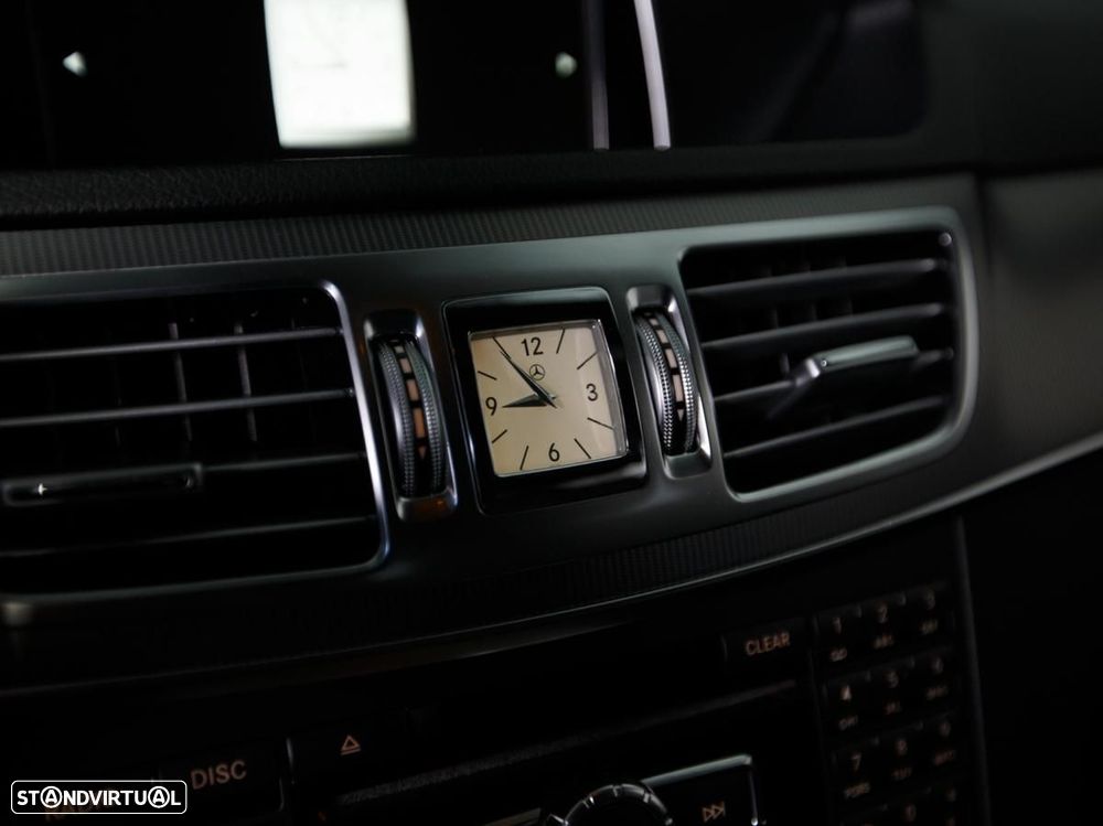 Mercedes-Benz E 300 Bluetec Hybrid Avantgarde - 14