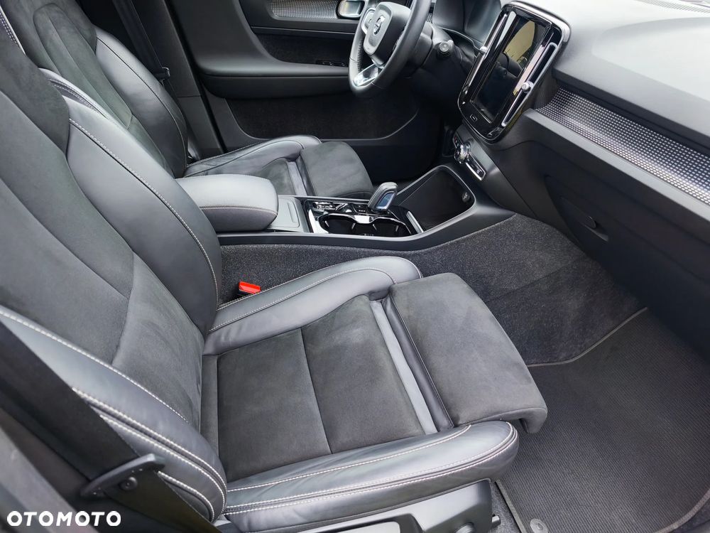 Volvo XC 40 B4 B R-Design - 22