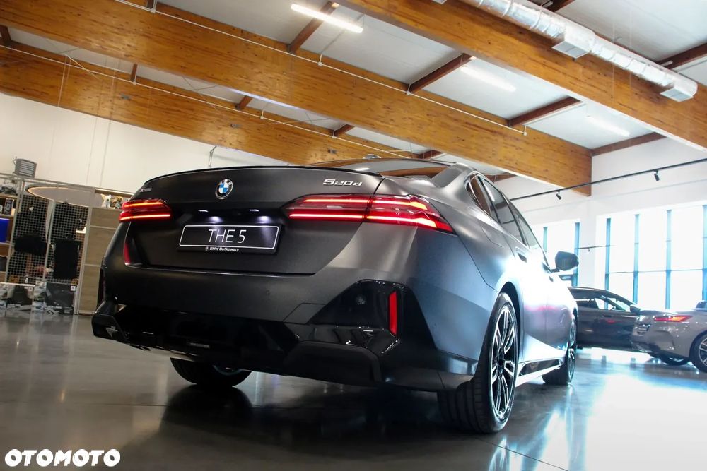 BMW Seria 5 520d xDrive mHEV - 5