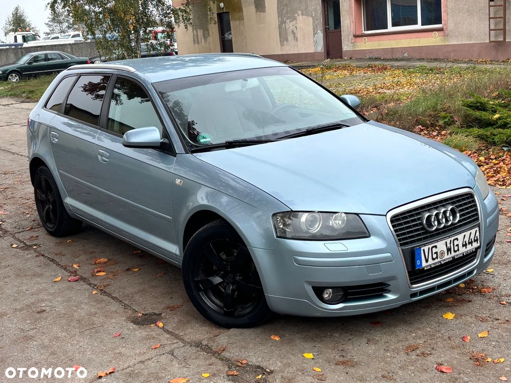 Audi A3 Sportback 1.6 FSI Attraction - 32