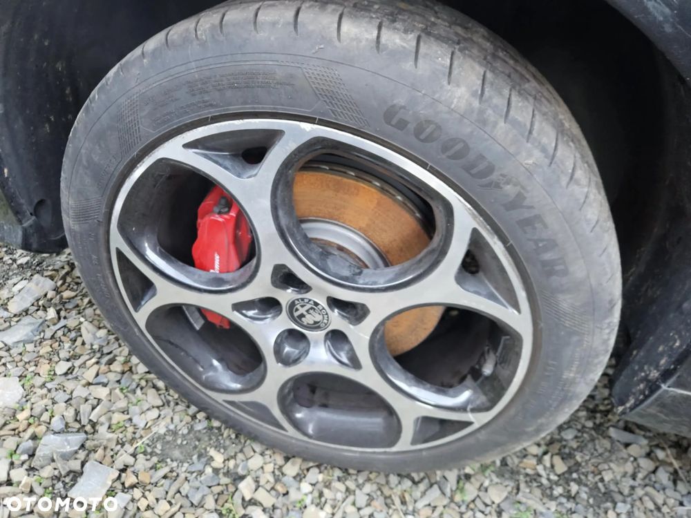 Alfa Romeo Tonale 1.3 VGT Q4 Veloce - 12