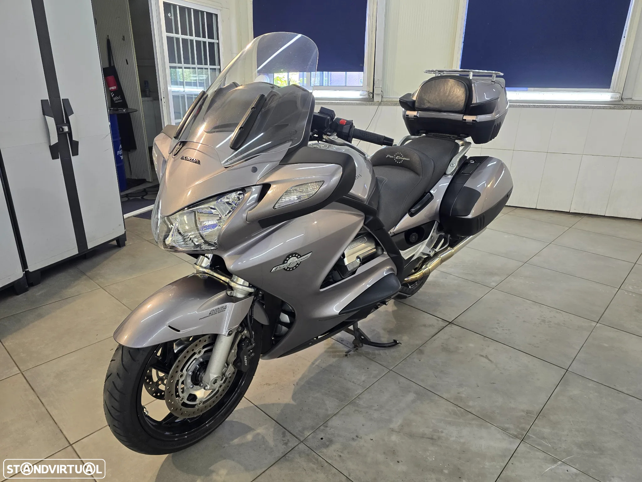 Honda Pan European ABS - 33