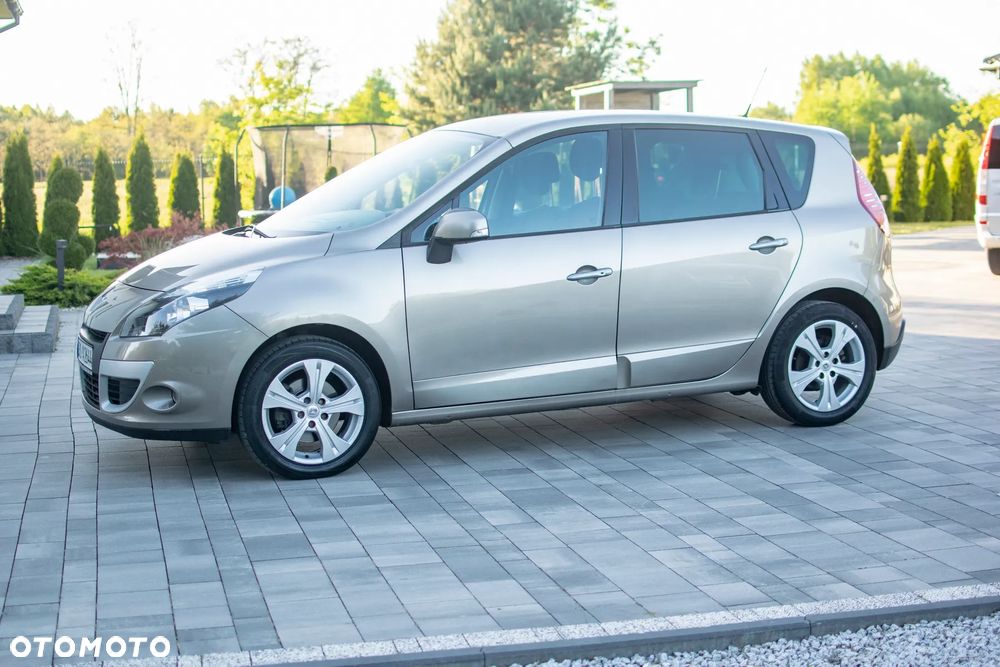 Renault Scenic - 8