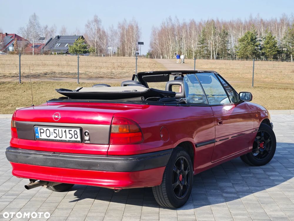 Opel Astra 1.6 GT - 14