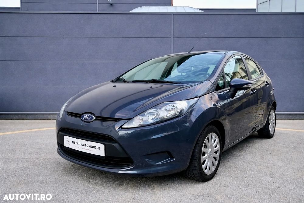 Ford Fiesta 1.6 TDCI Champions Edition - 4