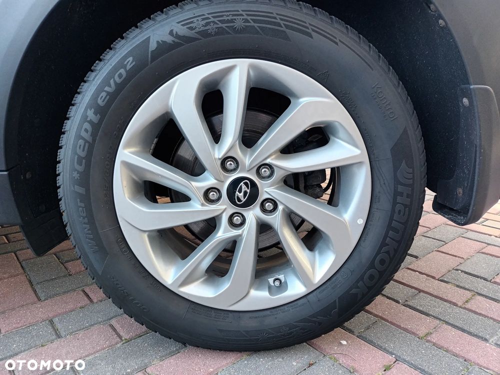 Hyundai Tucson 1.6 GDI BlueDrive Style 2WD - 32