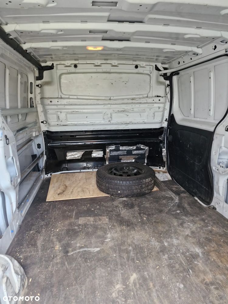 Renault TRAFIC - 19