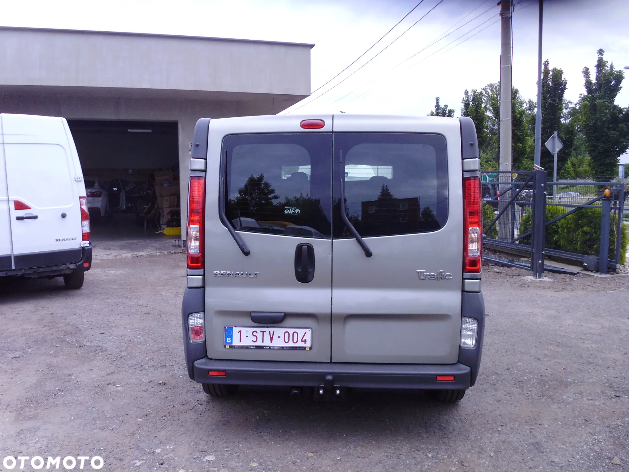 Renault TRAFIC - 9
