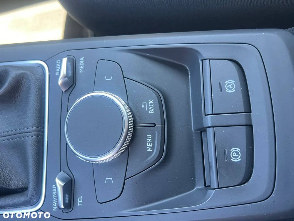Audi Q2 30 TFSI design - 14