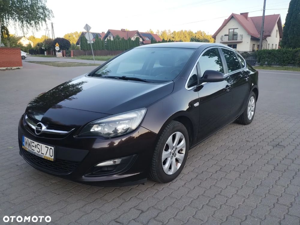 Opel Astra - 1