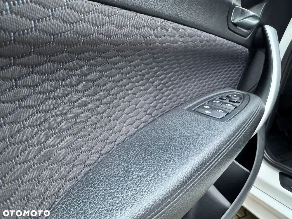 BMW Seria 1 125i Advantage sport - 11