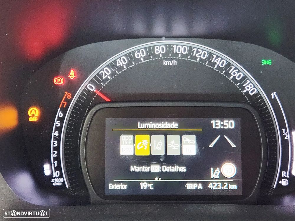 Toyota Aygo X Air Style - 38