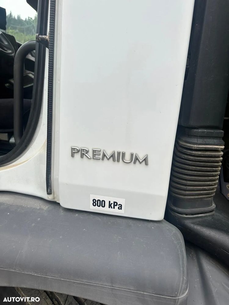 Renault Premium - 8