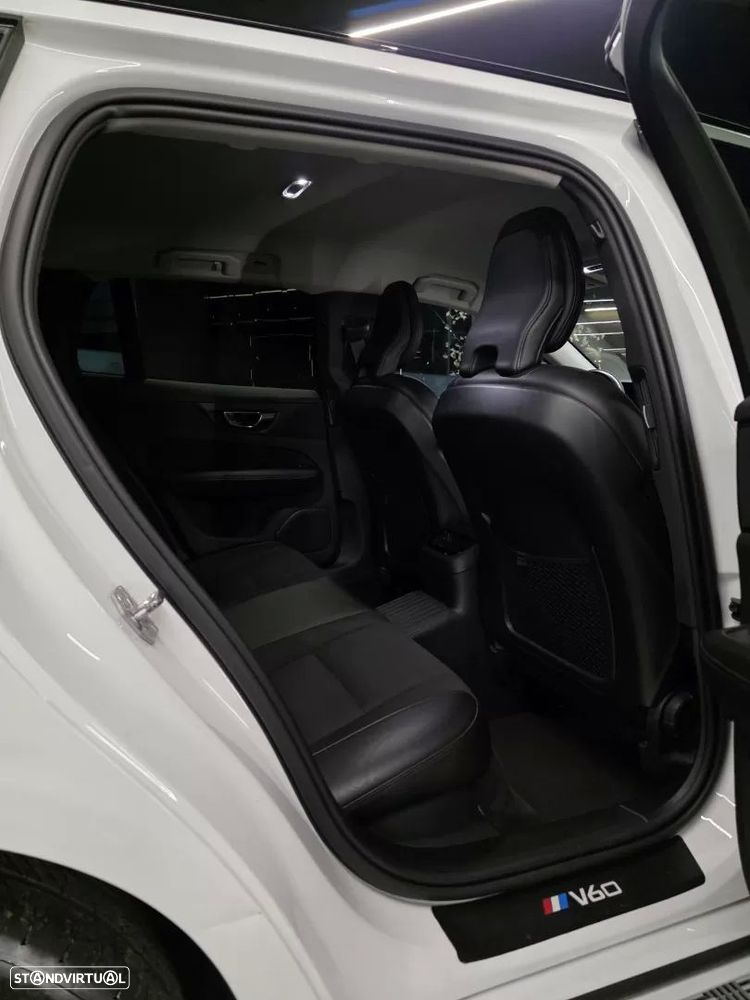 Volvo V60 2.0 T6 AWD TE R-Design Expression - 15