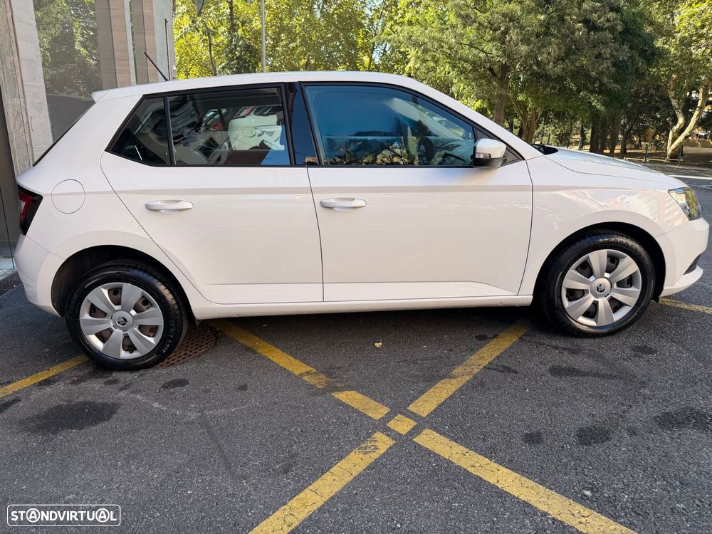 Skoda Fabia 1.0 Active - 4