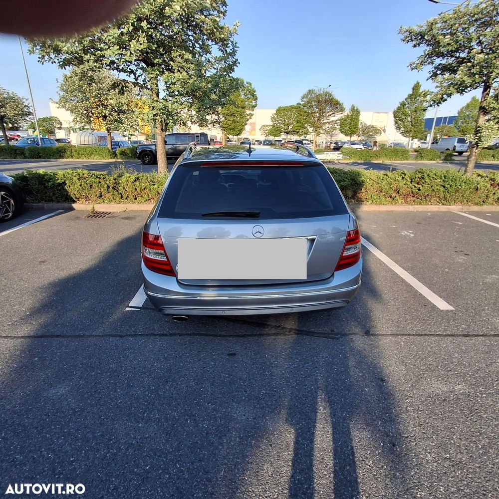 Mercedes-Benz C - 4