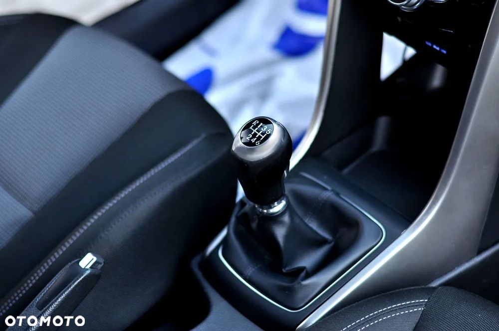 Hyundai i30 1.6 GDI BlueDrive Premium - 19