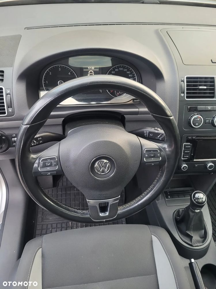 Volkswagen Touran 1.6 TDI DPF BlueMotion Technology Life - 15