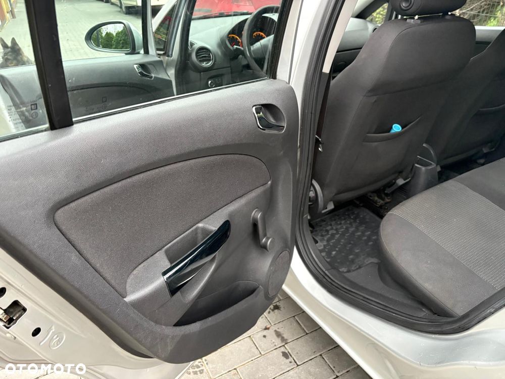 Opel Corsa - 19