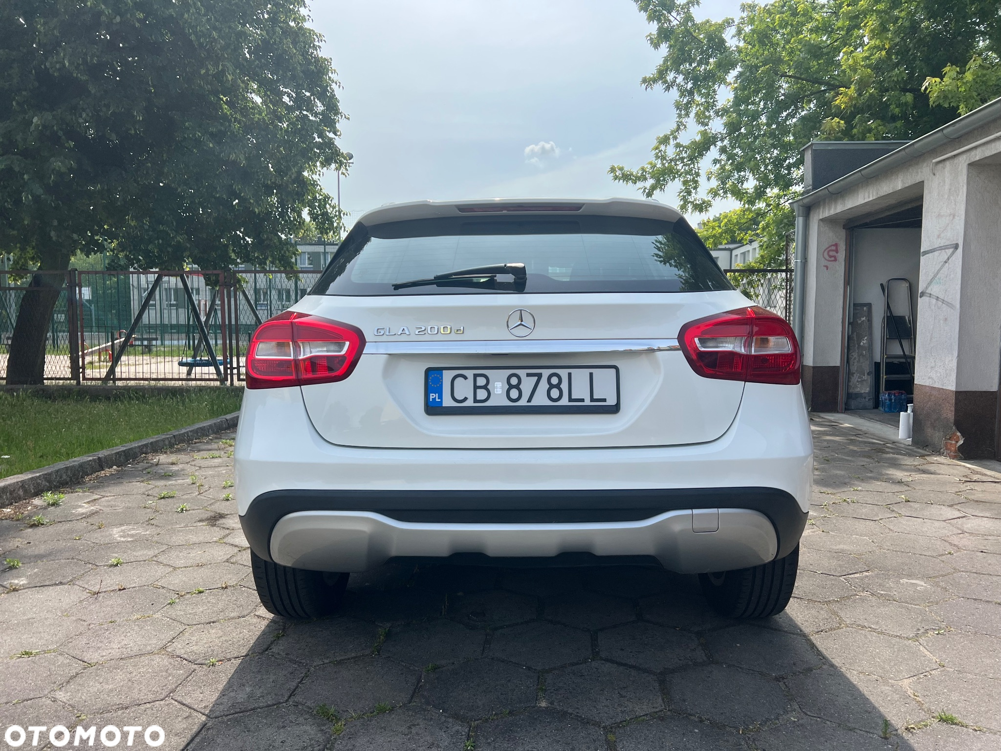 Mercedes-Benz GLA 200 d 4-Matic - 6