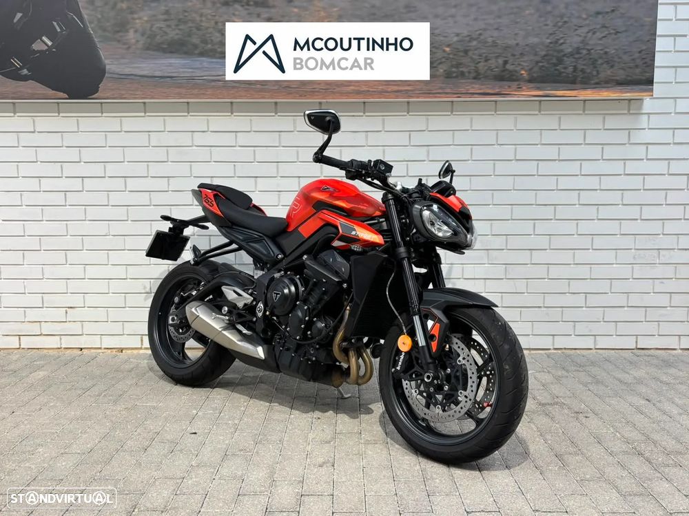 Triumph Street Triple 765 R - 1